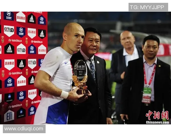 当今足坛最强四号球员是谁 他如何在绿茵场上定义自己的传奇