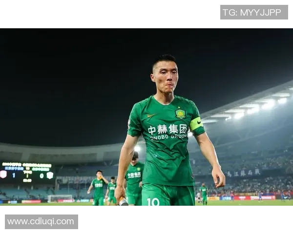 球星为球迷出头直言批评中国足球现状 呼吁重视青训与发展 球星为球迷出头直言批评中国足球现状 呼吁重视青训与发展